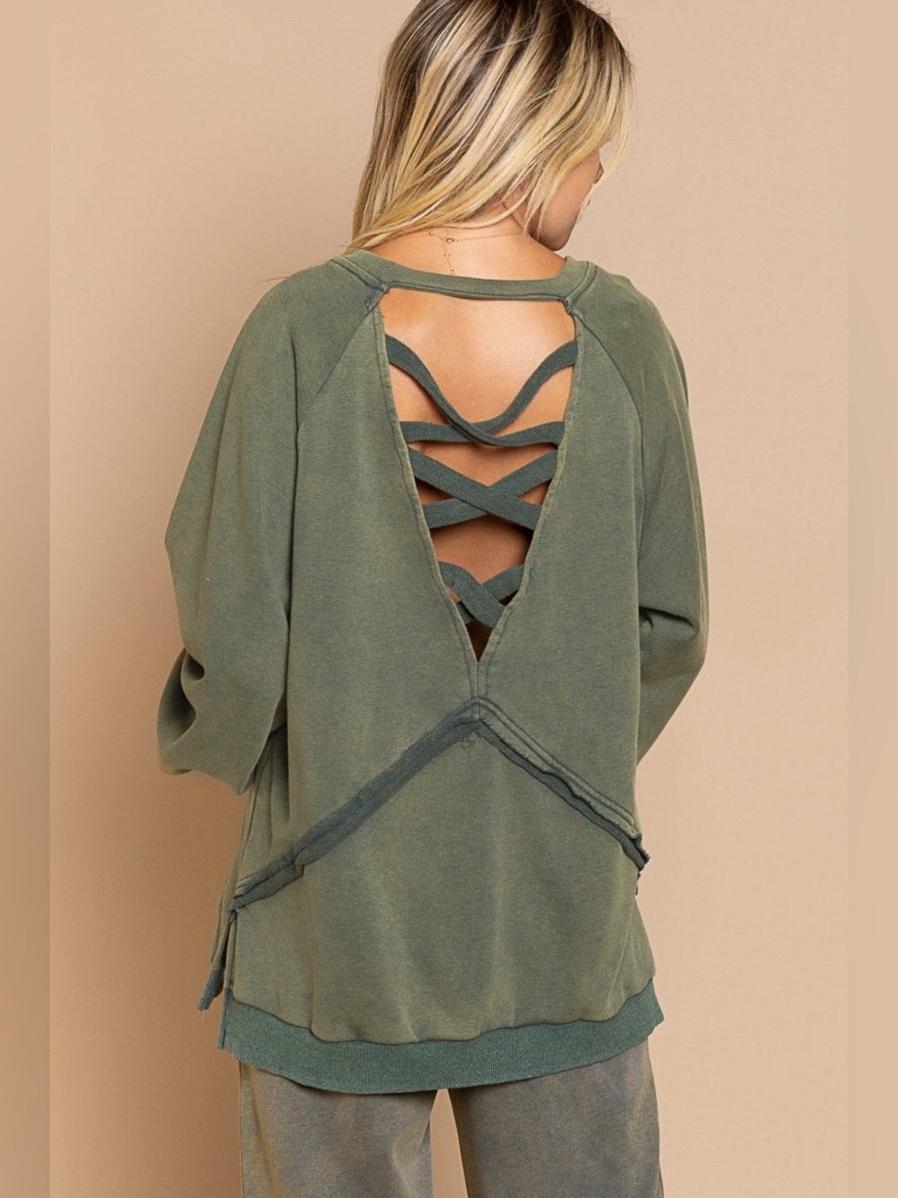New POL Women’s Vintage Moss Green Olive  Crisscross Back Sweatshirt Size Small